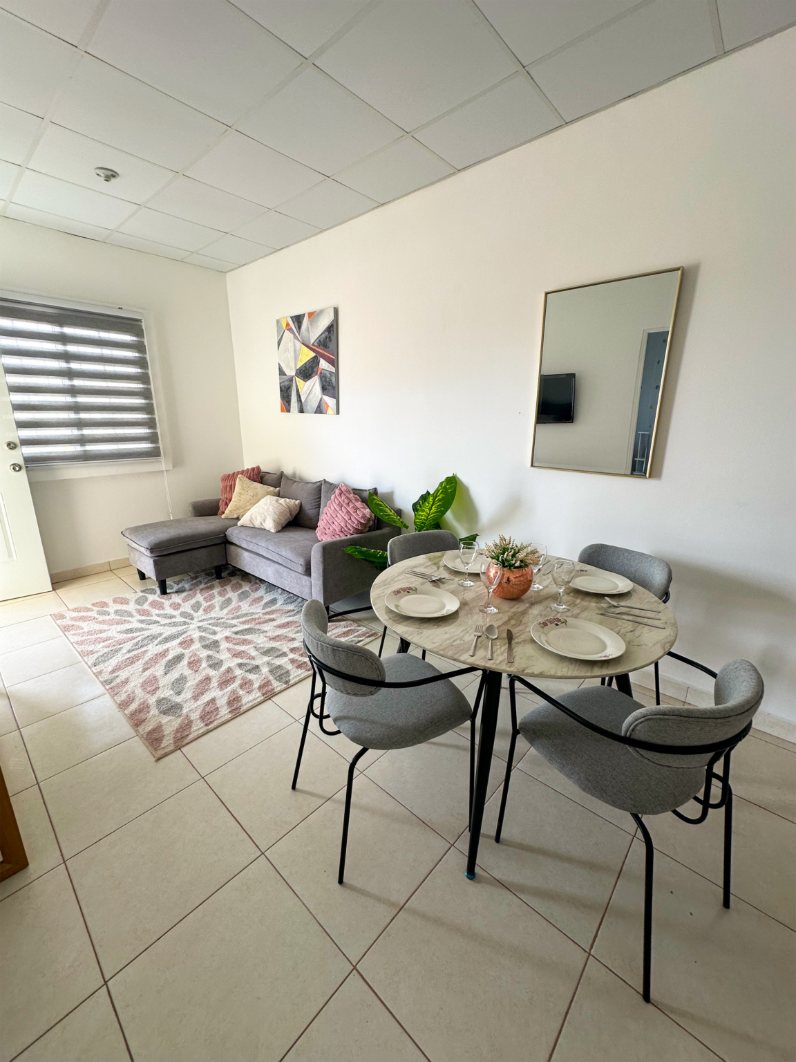 Los Olivos - Sala Comedor